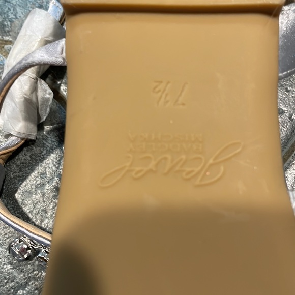 Original brand new Jewel sandals - Picture 3 of 7